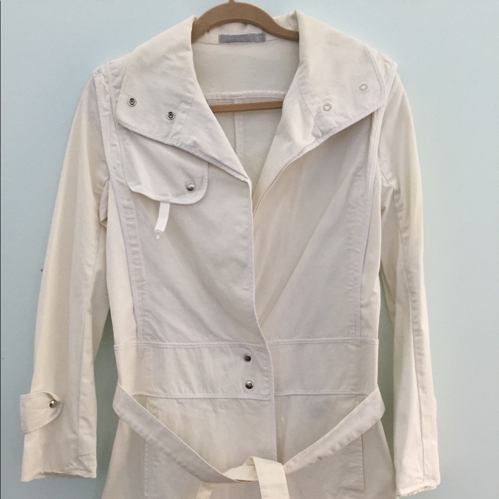 White Lightweight 3/4 length trench coat
